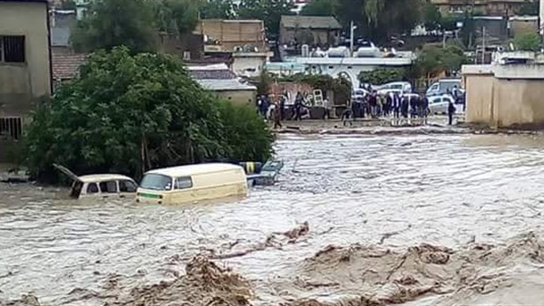 مقتل أكثر من 50 شخصا في جنوب أفريقيا بعد أمطار غزيرة