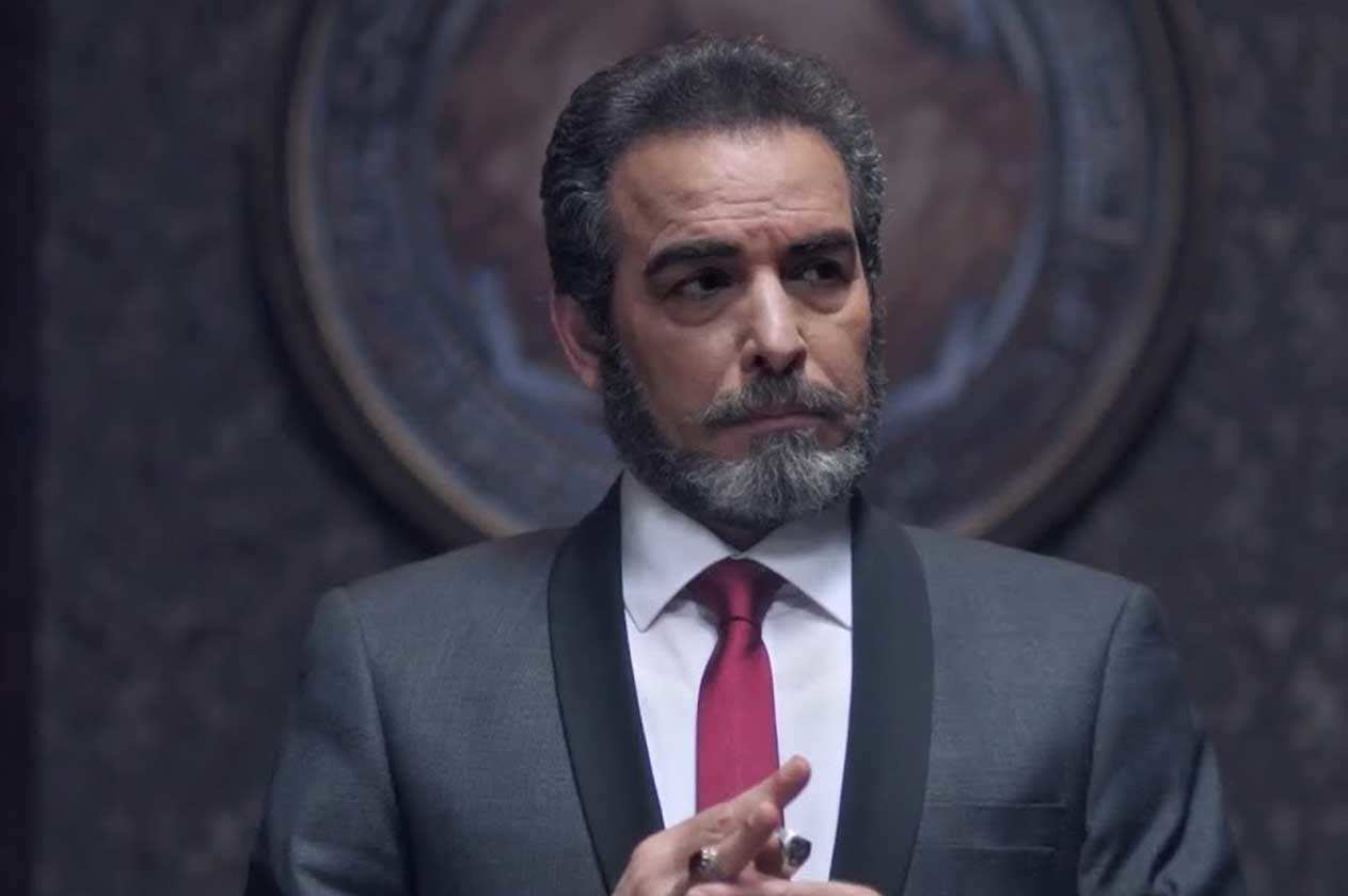 الفنان أحمد عبد العزيز الفنان أحمد عبد العزيز
