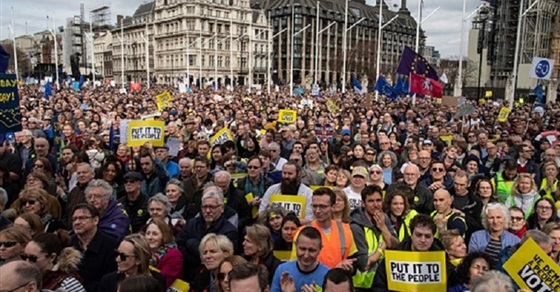 احتجاجات المناخ في لندن احتجاجات المناخ في لندن