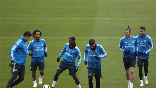 لاعبو ريال مدريد لاعبو ريال مدريد