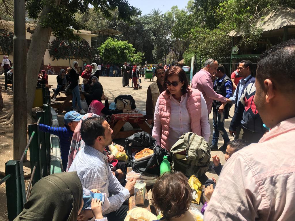 الدكتورة منى محرز نائب وزير الزراعة 