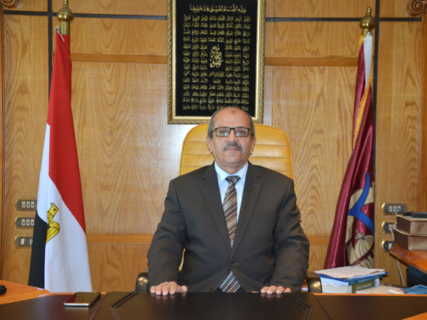 رئيس جامعة الفيوم