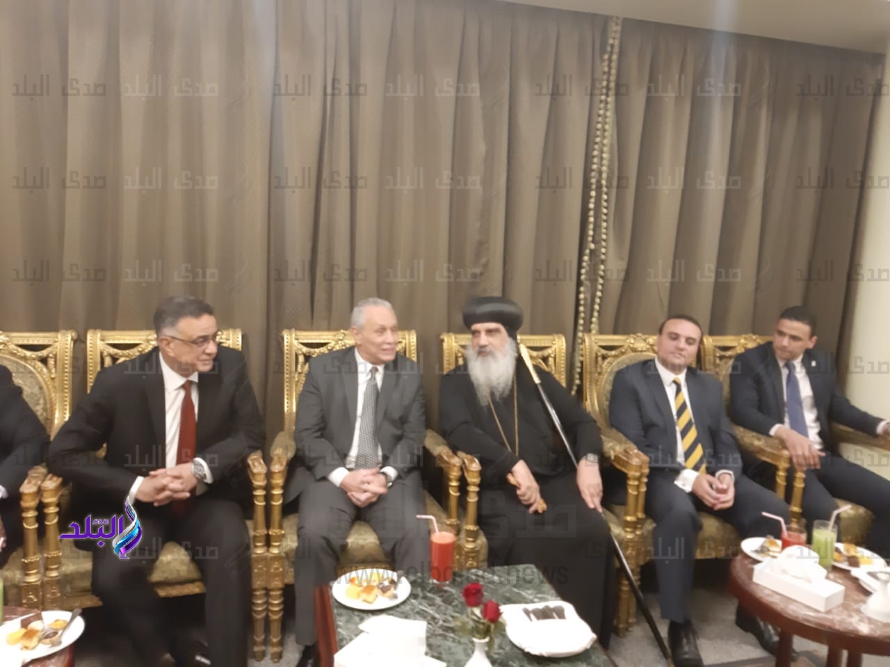 محافظ الاقصر يهنئ الاخوة الاقباط بمناسبة عيد القيامة  محافظ الاقصر يهنئ الاخوة الاقباط بمناسبة عيد القيامة