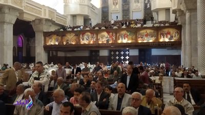 الاحتفال بعيد القيامة الاحتفال بعيد القيامة