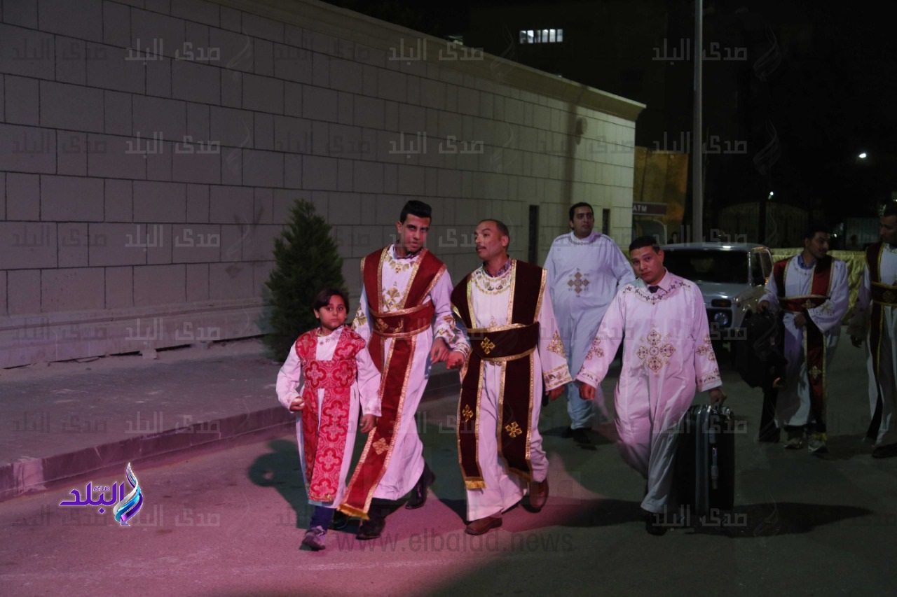 توافد الوزراء والشخصيات العامة على الكاتدرائية