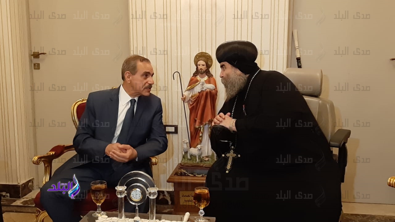 محافظ أسيوط يواصل زيارته للكنائس للتهنئة بعيد القيامة المجيد محافظ أسيوط يواصل زيارته للكنائس للتهنئة بعيد القيامة المجيد