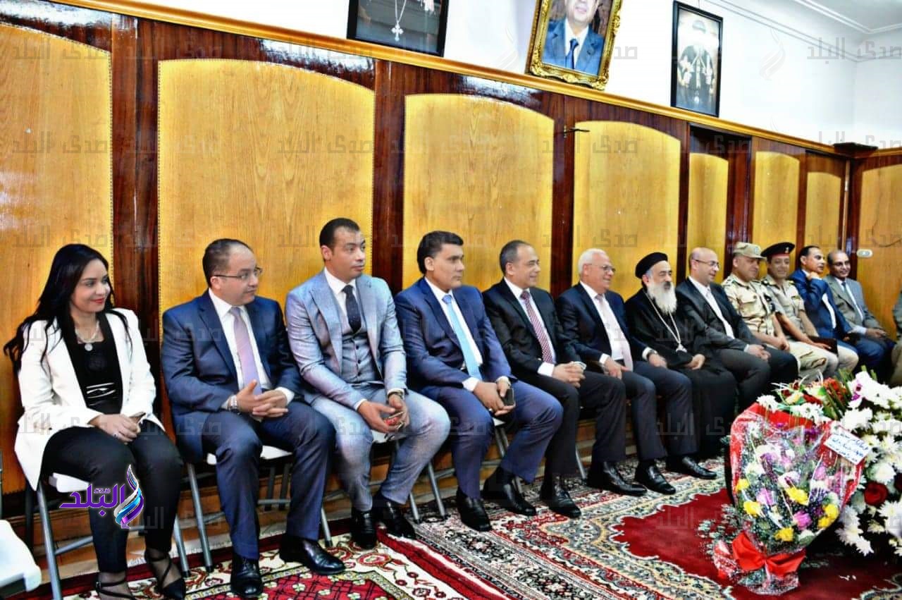  زيارة محافظ بورسعيد لعدد من الكنائس