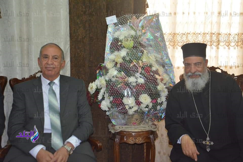 اللواء أحمد عبد الله محافظ البحر الأحمر اللواء أحمد عبد الله محافظ البحر الأحمر