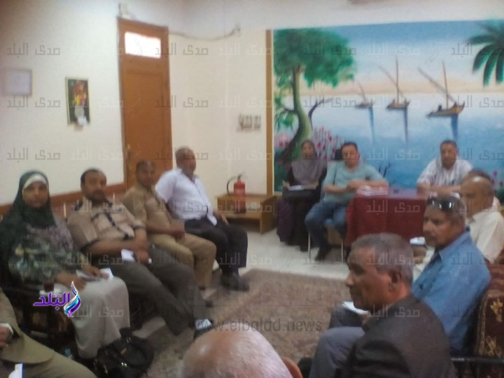 اجتماع موسع بتعليم الاقصر لمناقشة الاختبارات الالكترونية