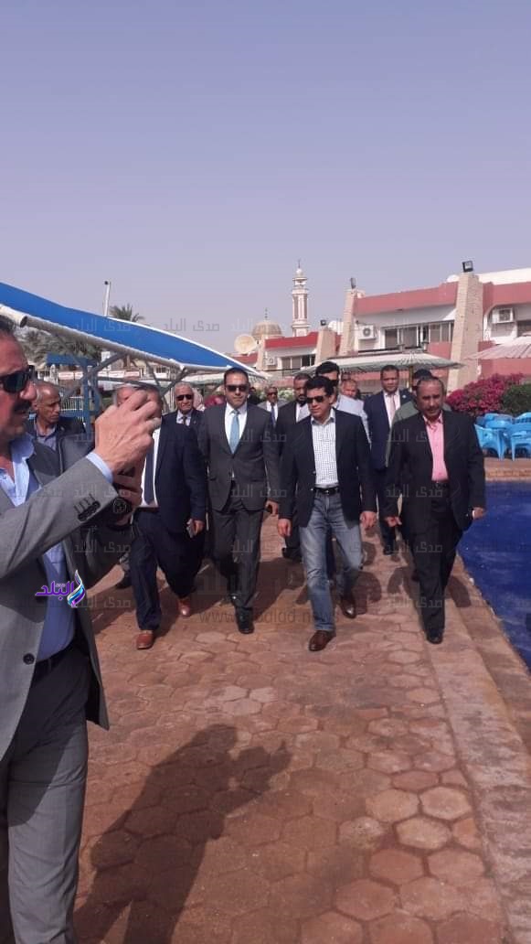 ووزير الشباب يصل الغردقة للقيام بزيارة