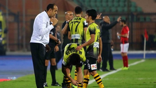 عماد النحاس ولاعبو المقاولون عماد النحاس ولاعبو المقاولون