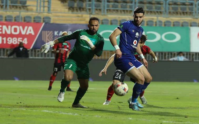 وليد ازارو من مباراة الأهلي والداخلية .