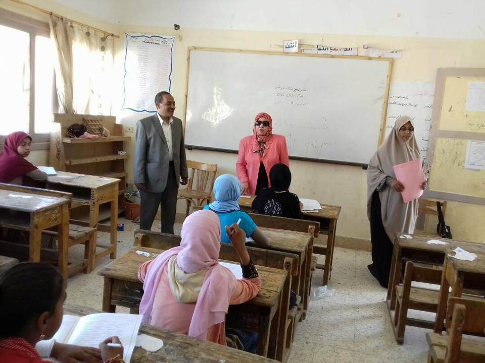 بدء امتحانات الشهادة الإعدادية بمدارس شمال سيناء بدء امتحانات الشهادة الإعدادية بمدارس شمال سيناء