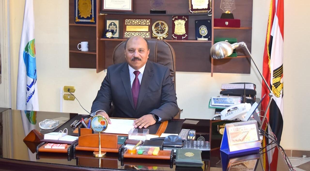 تطهير منطقة سوق الجمعة بالإسماعيلية من مياه الصرف الصحي تطهير منطقة سوق الجمعة بالإسماعيلية من مياه الصرف الصحي