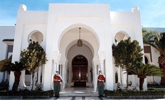 إقالة عدد من المسؤولين في الجزائر إقالة عدد من المسؤولين في الجزائر