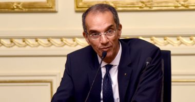 الدكتور عمرو طلعت وزير الاتصالات الدكتور عمرو طلعت وزير الاتصالات