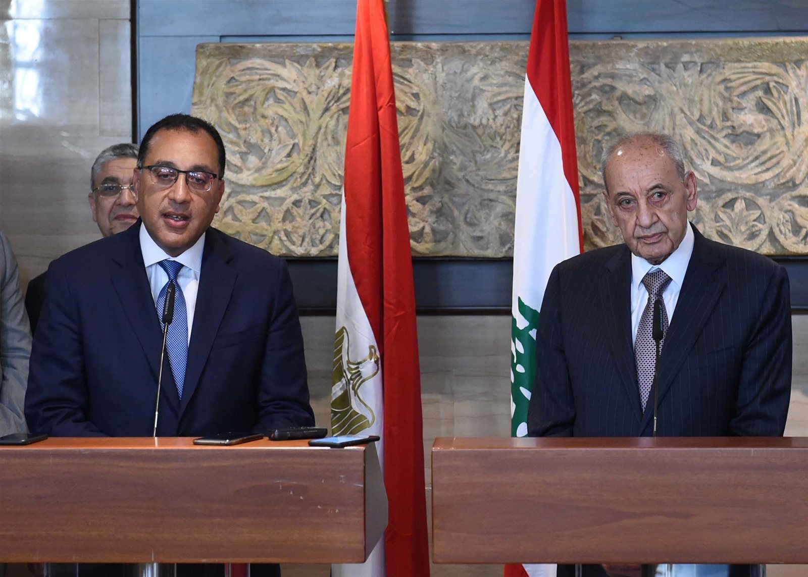 رئيس مجلس النواب اللبناني نبيه بري في لقاؤه مع رئيس الوزراء
