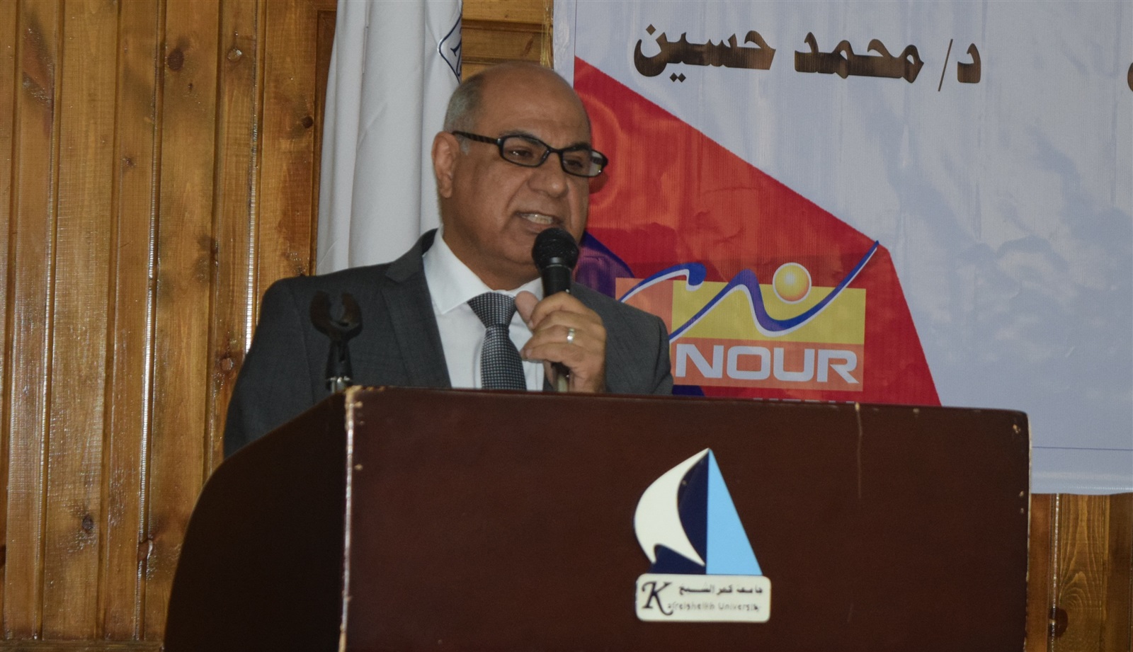 القمري رئيسًا للجنة مسابقة أفضل جامعة في التحول الرقمي القمري رئيسًا للجنة مسابقة أفضل جامعة في التحول الرقمي