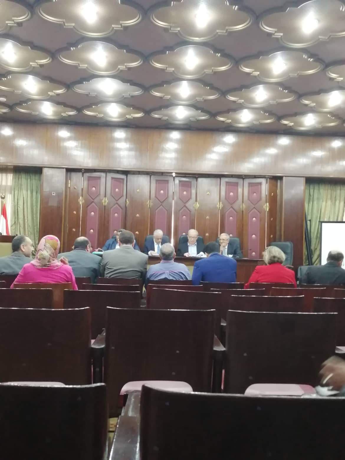 اجتماع لجنة الخطة والموازنة بالبرلمان اجتماع لجنة الخطة والموازنة بالبرلمان