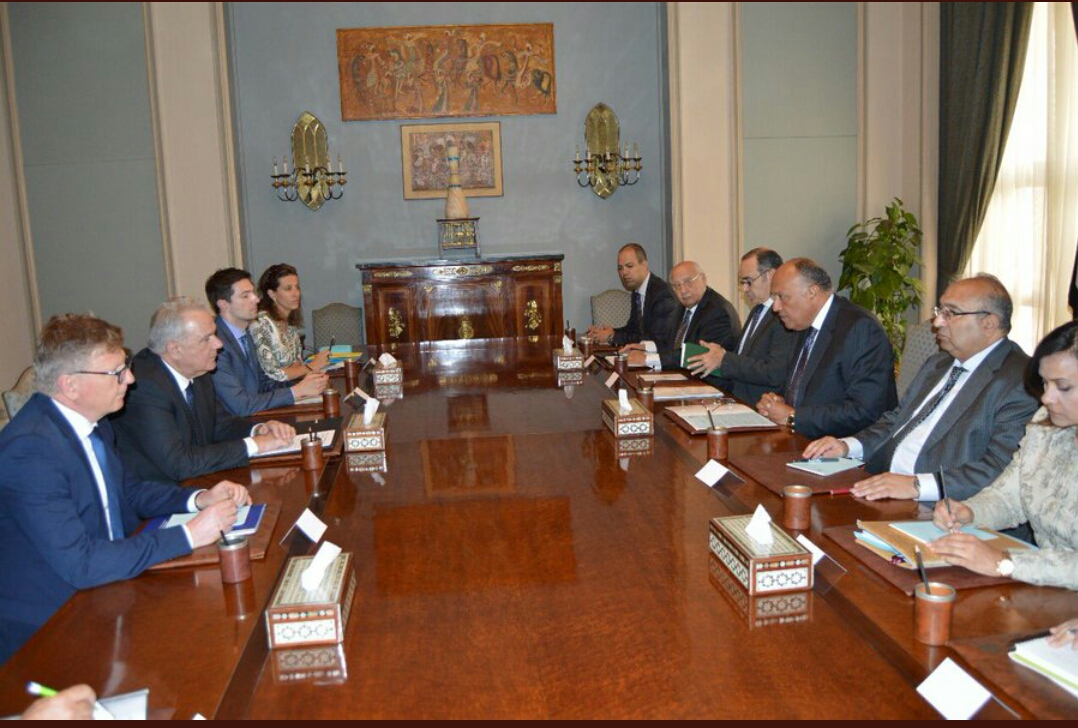 جانب من المباحثات