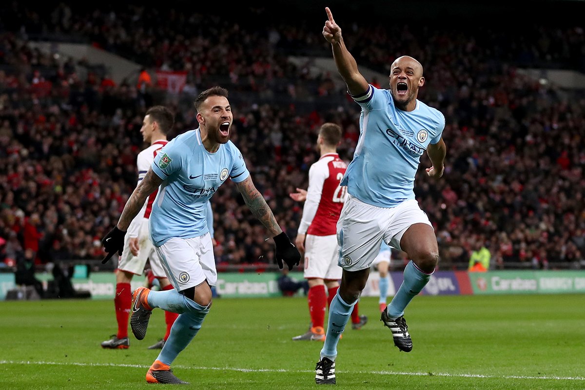 كومباني لاعب مانشستر سيتى  كومباني لاعب مانشستر سيتى