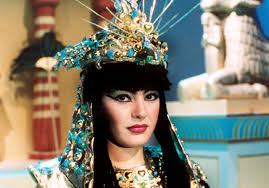 الفنانة شريهان 