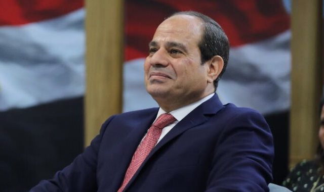 الرئيس عبد الفتاح السيسي الرئيس عبد الفتاح السيسي