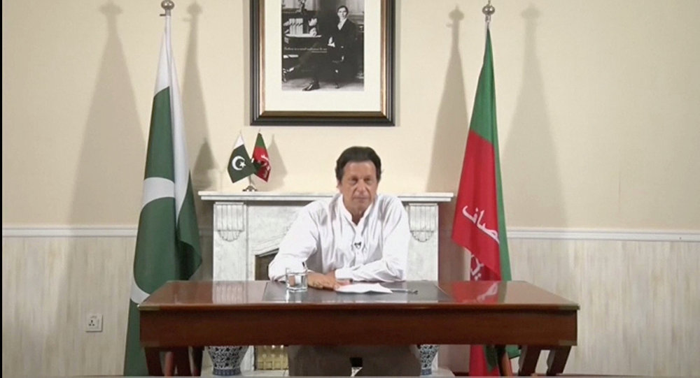 رئيس الوزراء الباكستاني عمران خان رئيس الوزراء الباكستاني عمران خان