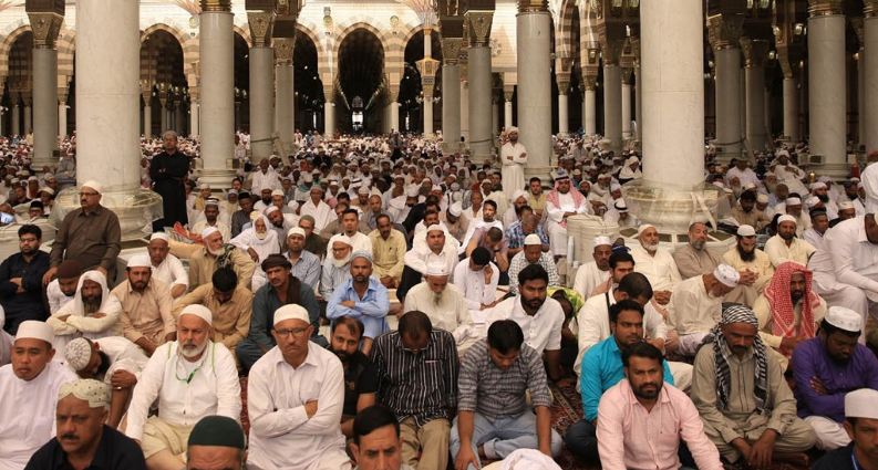 إمام المسجد النبوي: أول نعمة على الأمة كانت بنزول القرآن إمام المسجد النبوي: أول نعمة على الأمة كانت بنزول القرآن