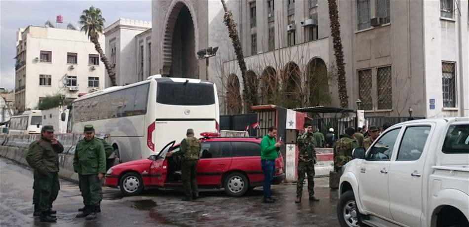 انفجار قرب أحد المساجد بدمشق انفجار قرب أحد المساجد بدمشق