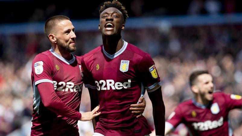 فريق أستون فيلا