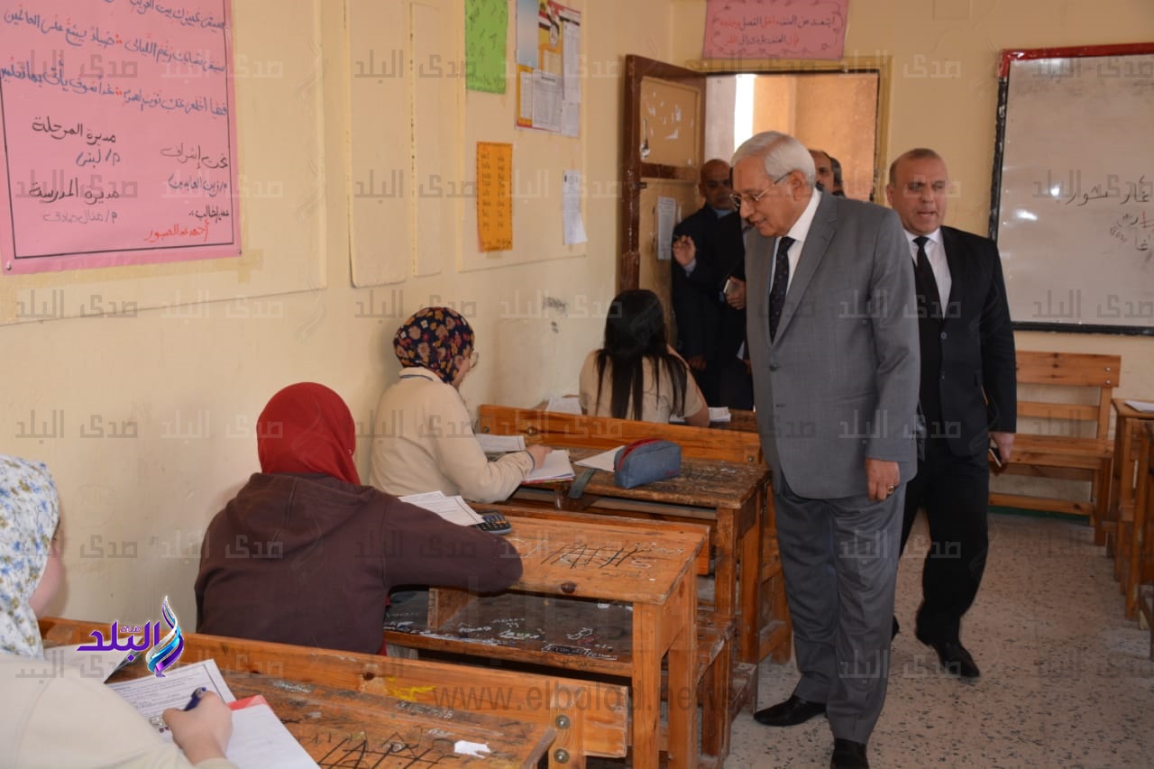شاروبيم يتفقد لجان امتحانات الإعدادية بالدقهلية