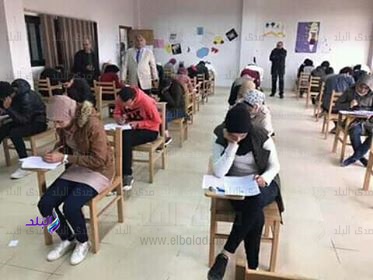 ٧٧٥ طالب وطالبة يؤدون الامتحانات بحاسبات ومعلومات القناة ٧٧٥ طالب وطالبة يؤدون الامتحانات بحاسبات ومعلومات القناة