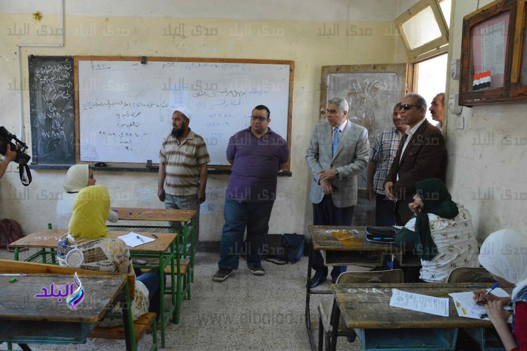 محافظ المنيا يتفقد لجان امتحانات الشهادة الإعدادية محافظ المنيا يتفقد لجان امتحانات الشهادة الإعدادية