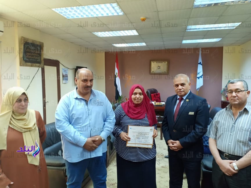 وكيل رياضة الغربية يكرم فريق برنامج مشواري