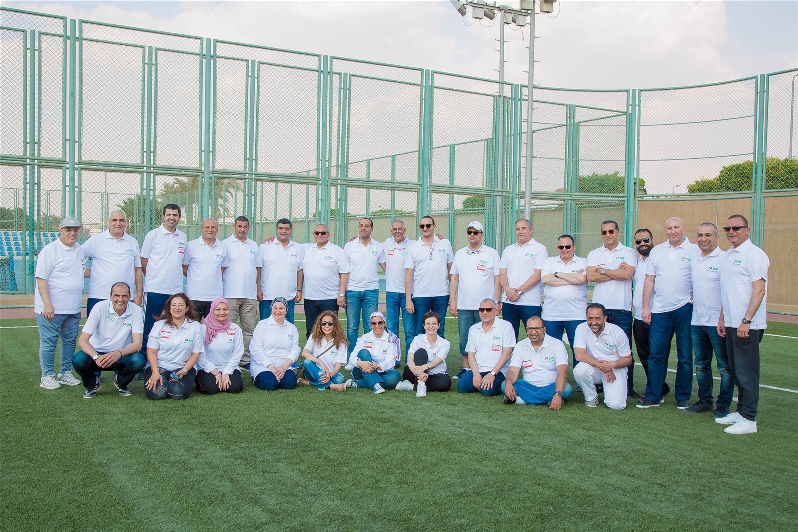 خلال المعسكر