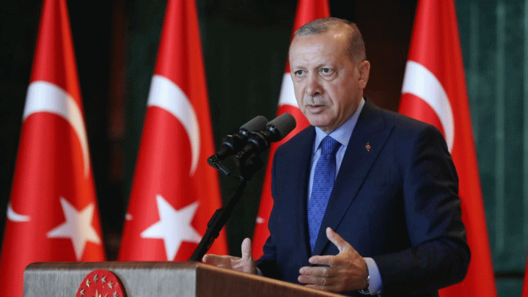 كوارث اقتصادية تضرب تركيا وهبوط جديد في الليرة .. تفاصيل