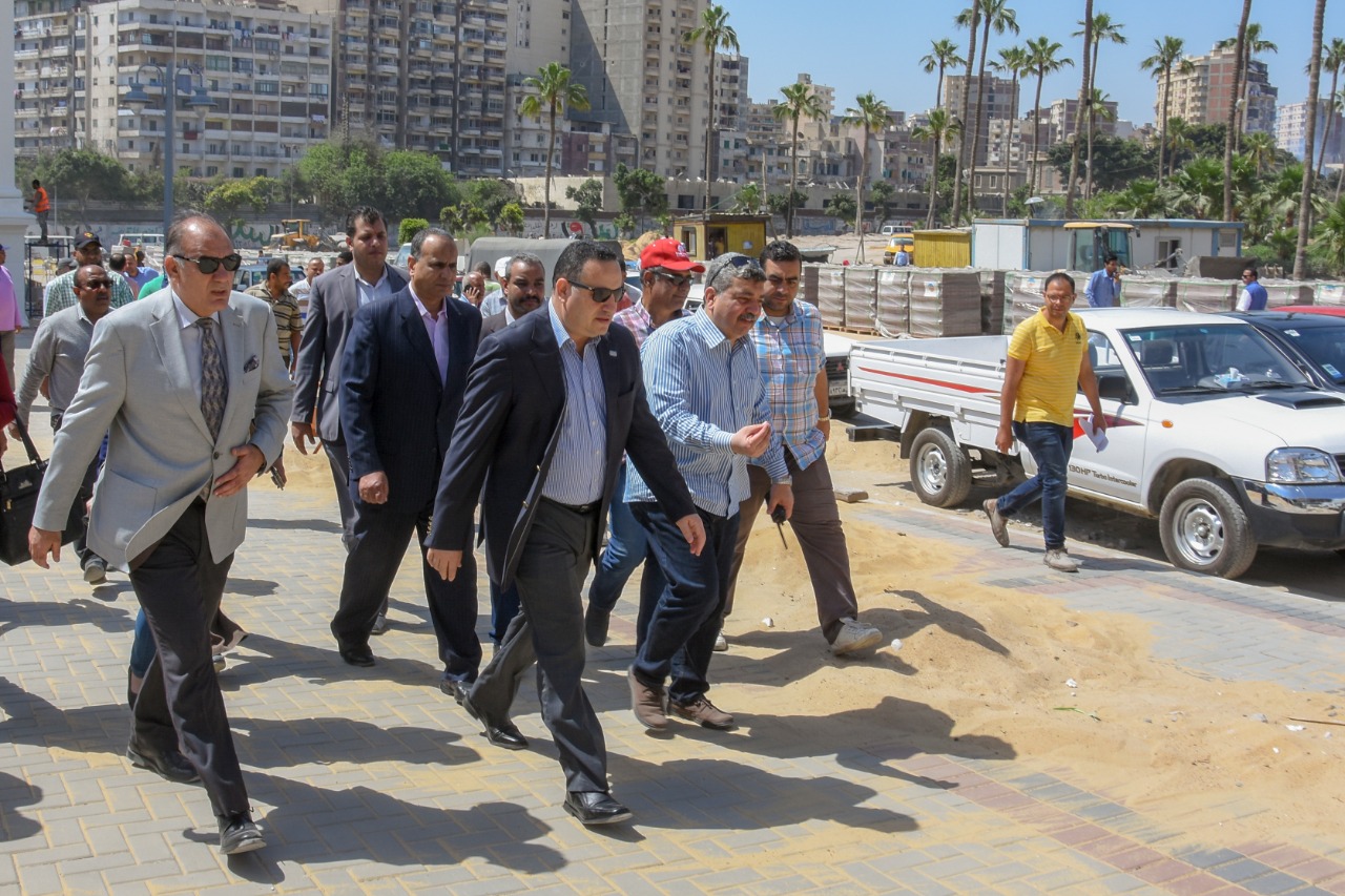 محافظ الإسكندرية يتفقد أعمال تطوير استاد الإسكندرية محافظ الإسكندرية يتفقد أعمال تطوير استاد الإسكندرية