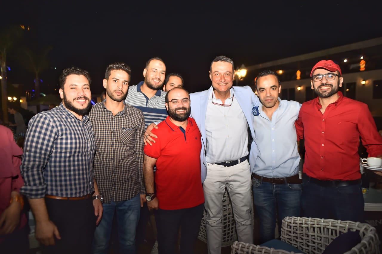 احمد صبرى بصحبة صحفيو صدى البلد