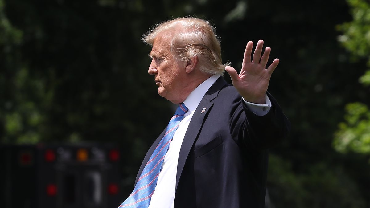 الرئيس الأمريكي دونالد ترامب يهدد إيران