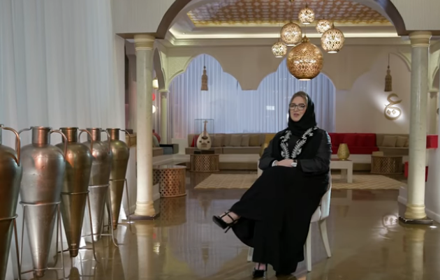 المطربة المعتزلة عزيزة جلال