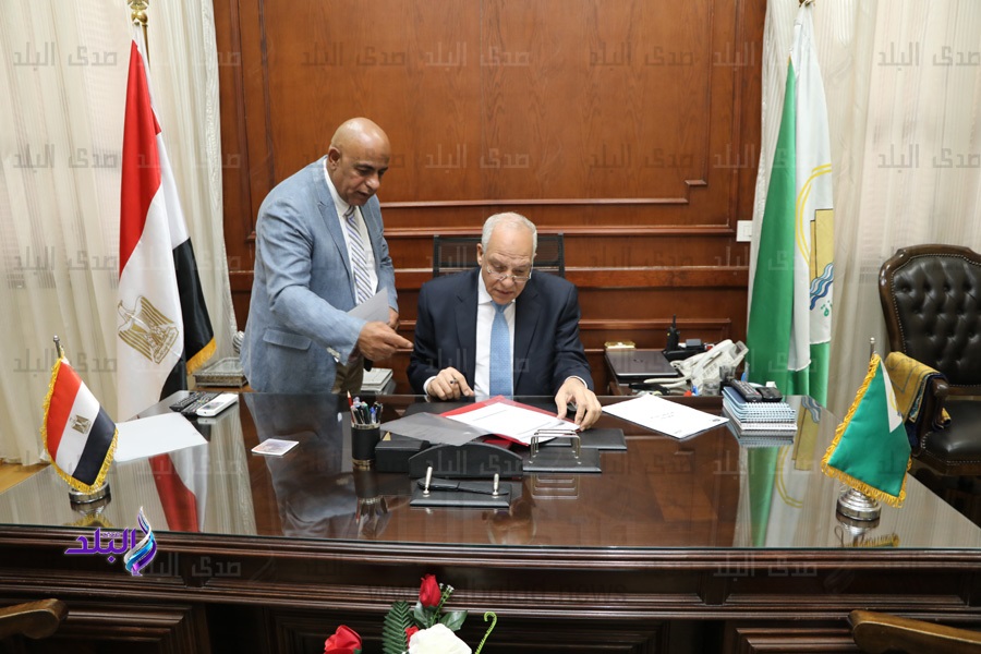 اللواء أحمد راشد محافظ الجيزة اللواء أحمد راشد محافظ الجيزة