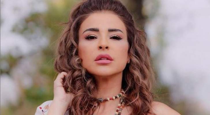الفنانة اللبنانية ماغي بوغصن 