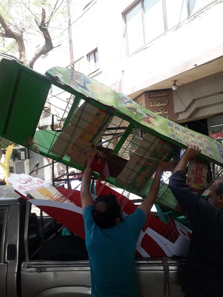رفع الإشغالات في حملة بالزيتون ..صور