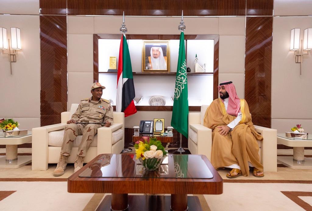 ولي العهد السعودي ونائب رئيس المجلس العسكري السوداني ولي العهد السعودي ونائب رئيس المجلس العسكري السوداني