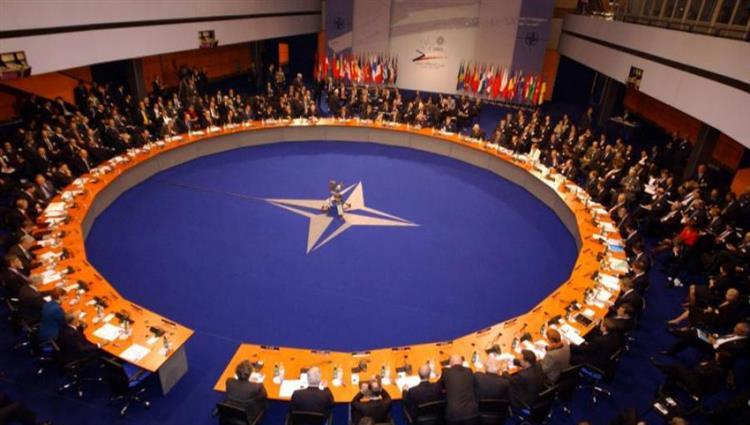 الناتو يتبنى استراتيجية عسكرية جديدة