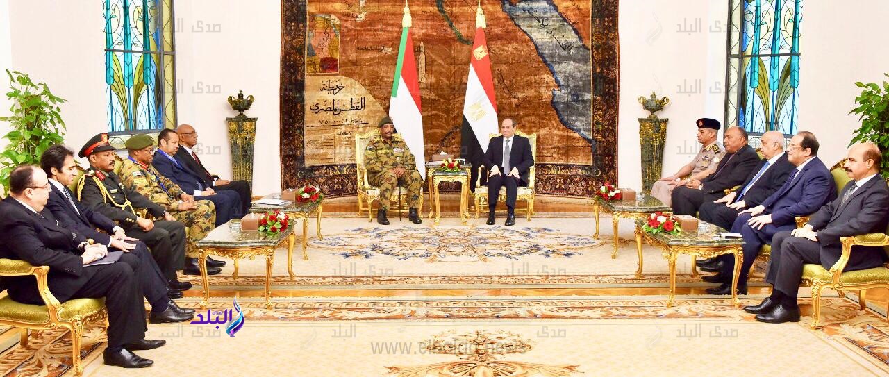 الرئيس عبدالفتاح السيسي والفريق اول عبد الفتاح البرهان الرئيس عبدالفتاح السيسي والفريق اول عبد الفتاح البرهان