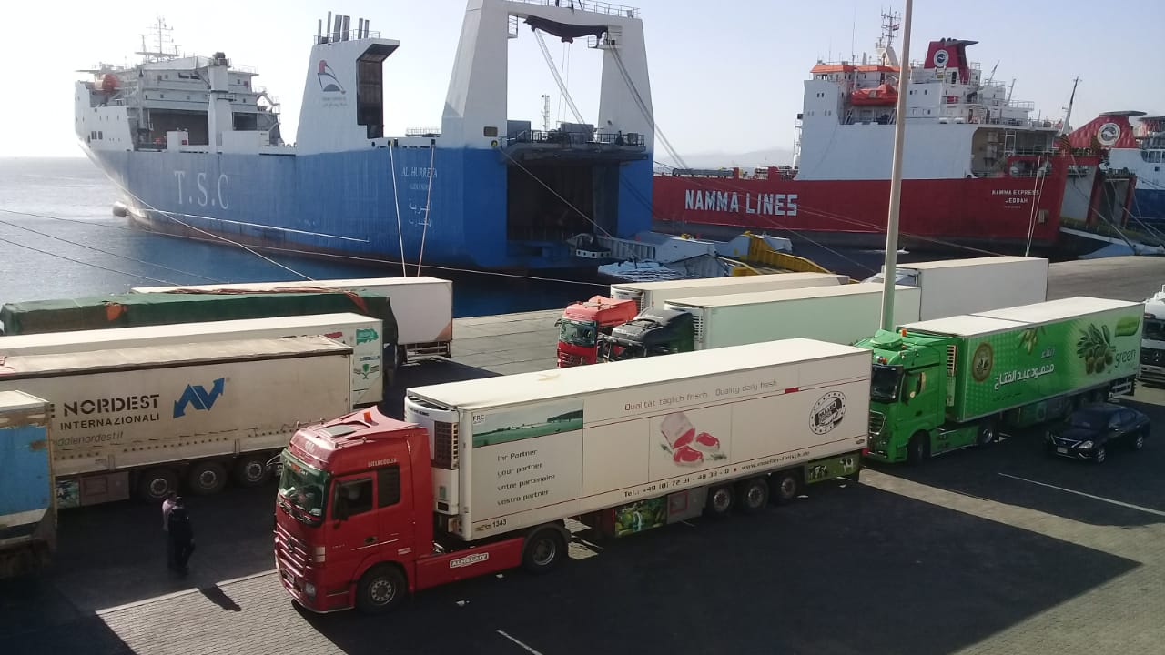موانى البحر الاحمر: تداول 19 سفينة و357 شاحنة بضائع موانى البحر الاحمر: تداول 19 سفينة و357 شاحنة بضائع