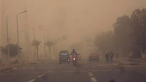 عاصفة ترابية 