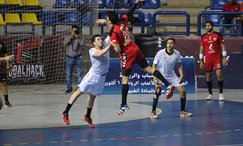جانب من مباراة الأهلي طلائع الجيش لكرة اليد جانب من مباراة الأهلي طلائع الجيش لكرة اليد